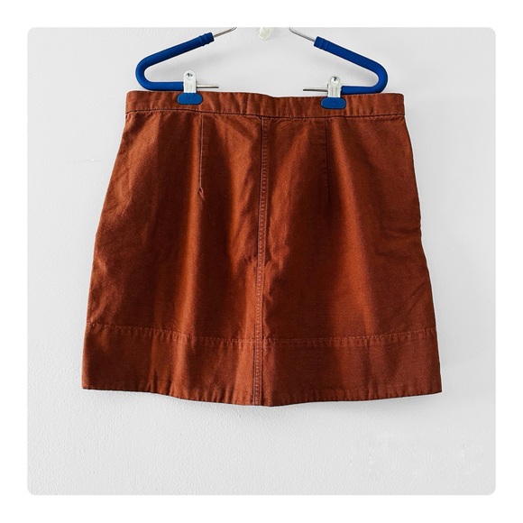 β
NWT Everlane Canvas Stamp Skirt - Brick Brown β
- Picture 13 of 17